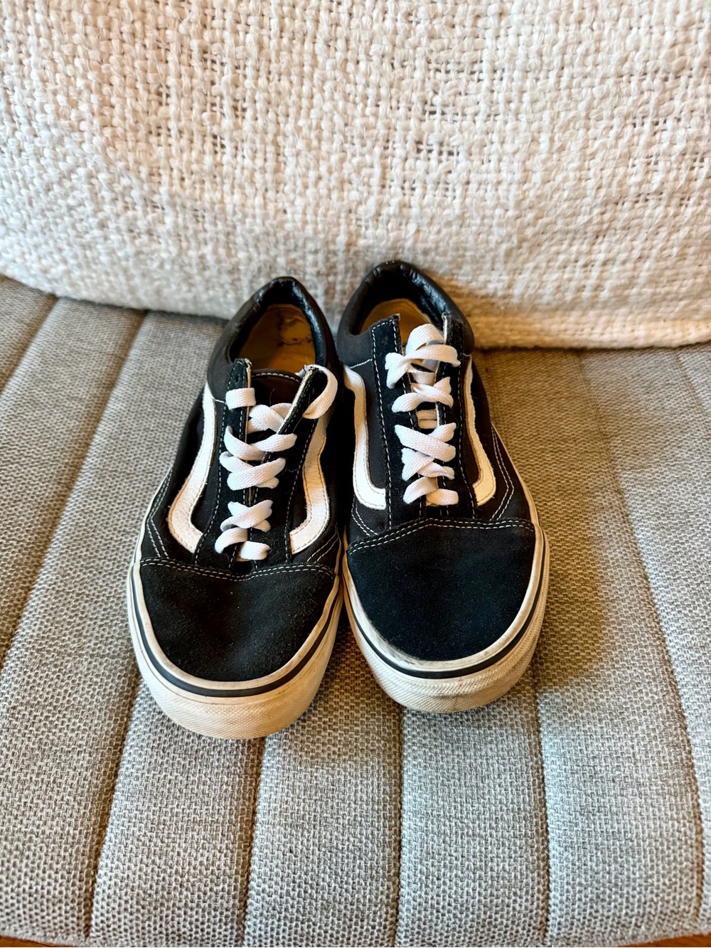 Vans Unisex Black and White Old Skool Low-Top Sneakers M6.5 W8